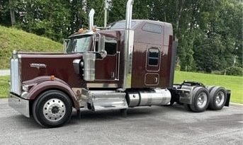 2020 Kenworth W900L